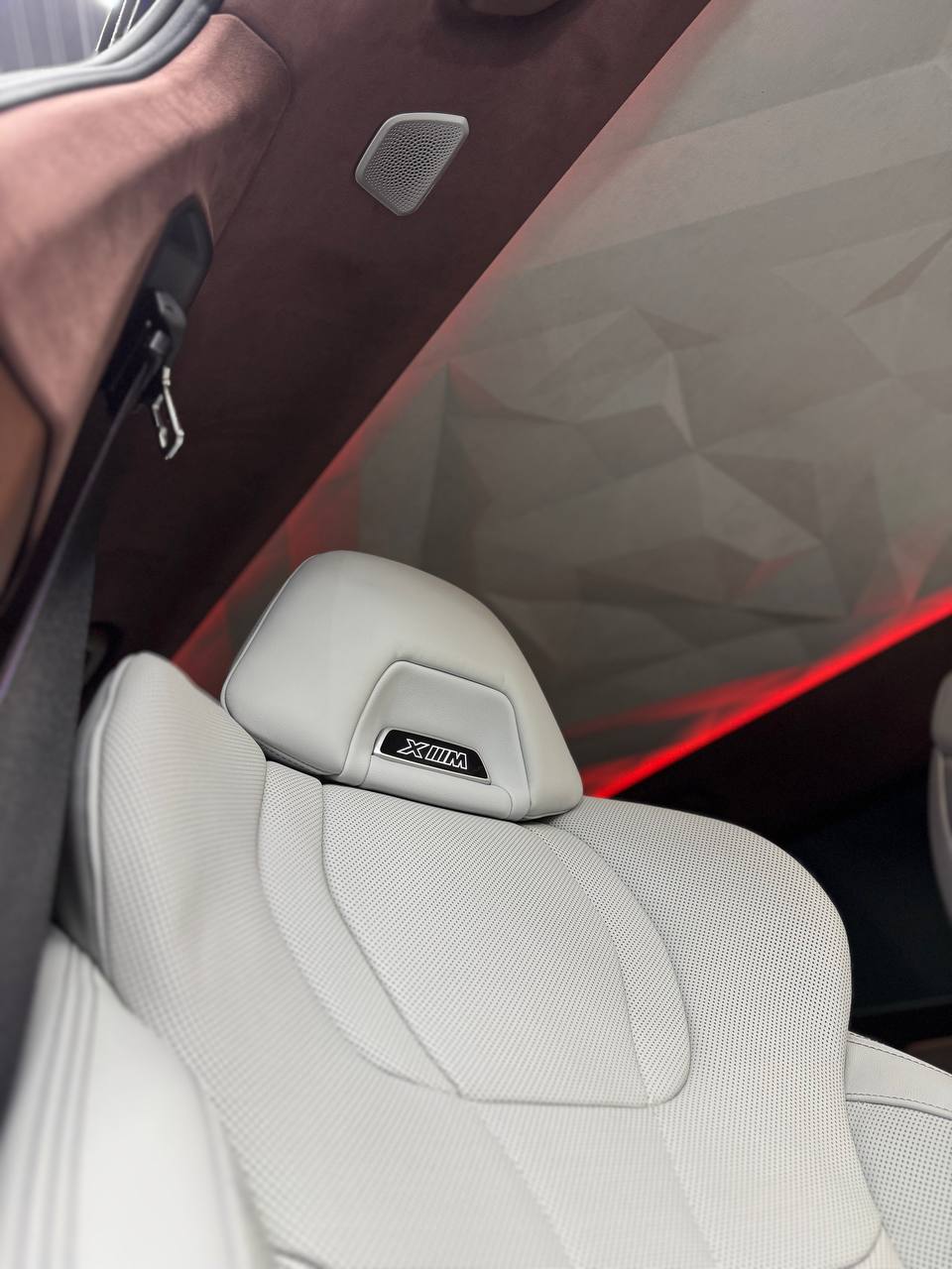 BMW XM — интерьер